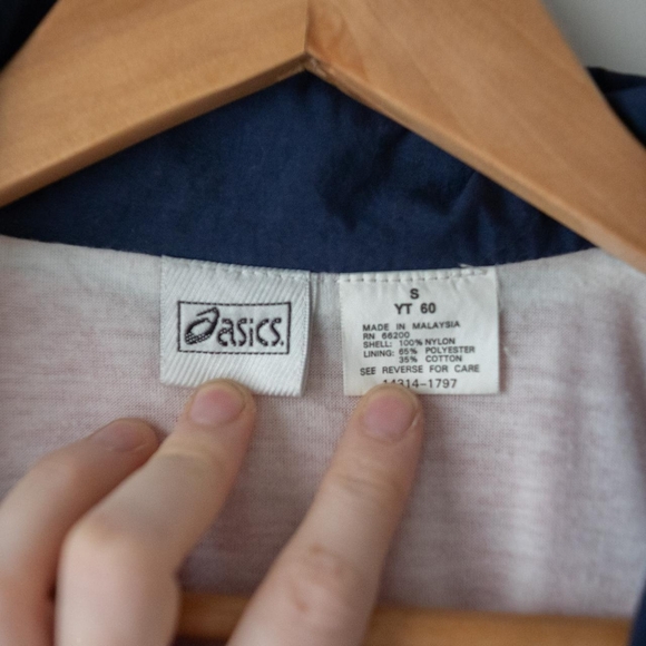 Asics Red and Blue Track Jacket - Picture 4 of 6